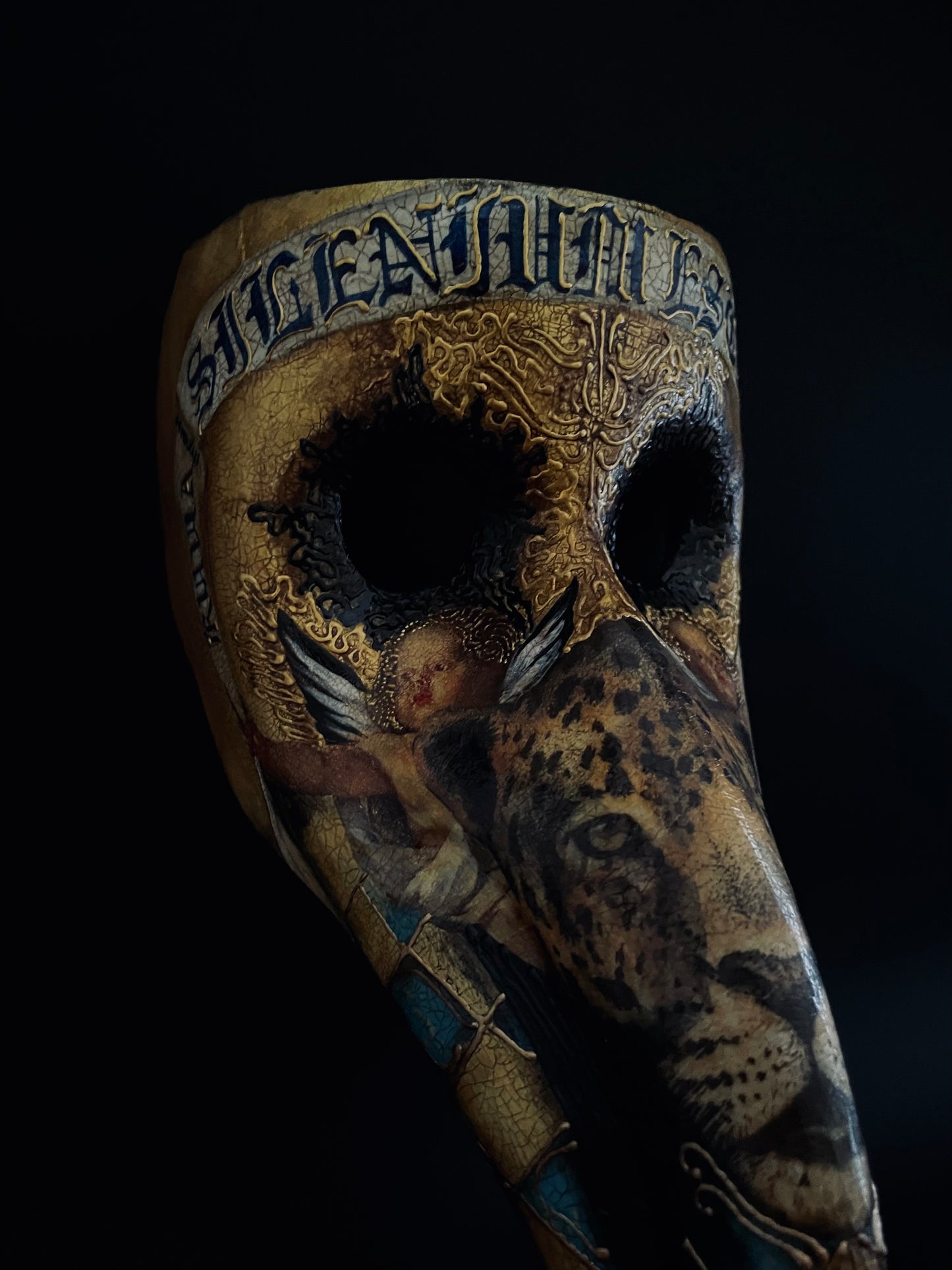 Medico della peste mask. The plague mask. Limited edition mask.