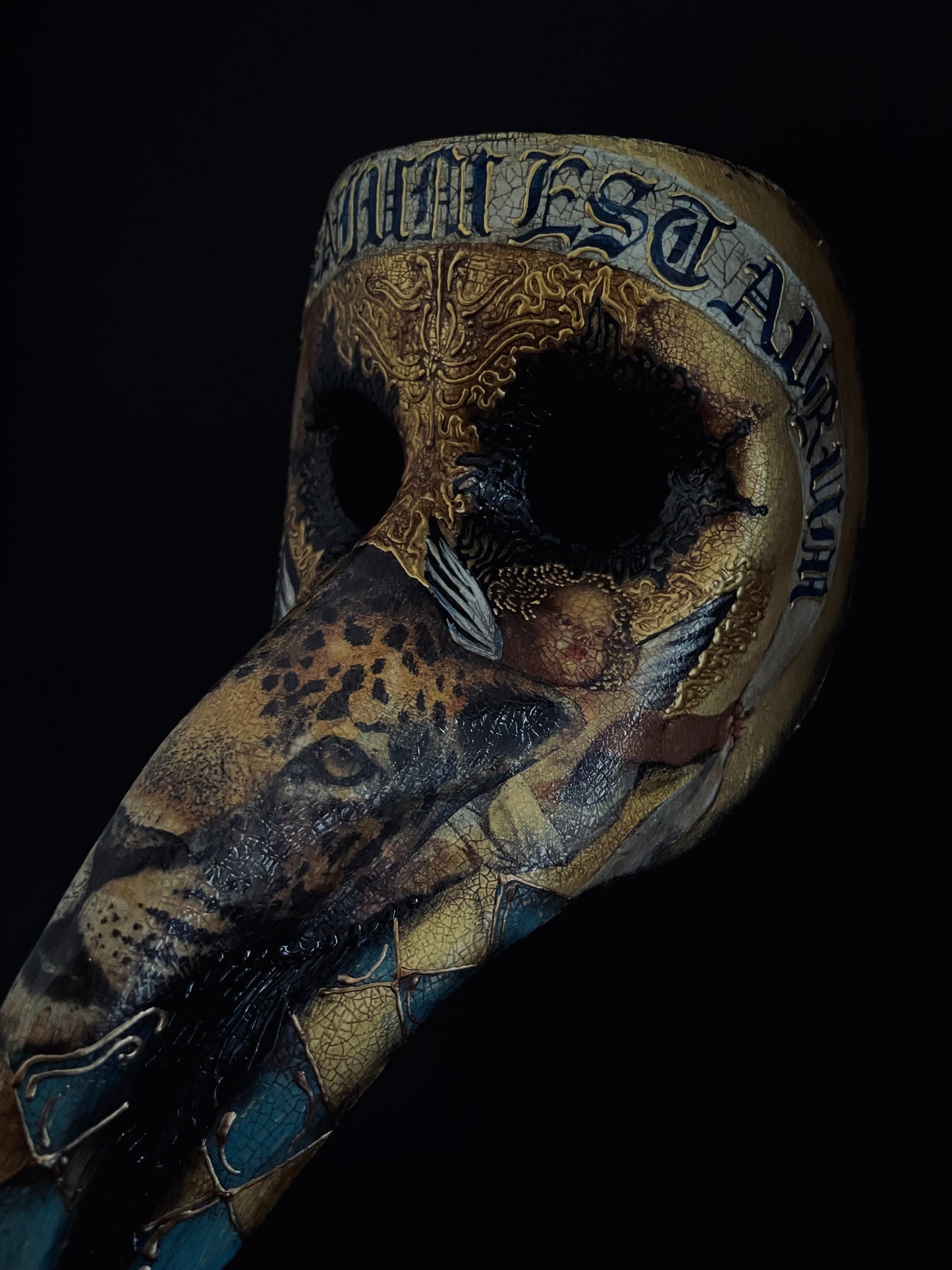 Medico della peste mask. The plague mask. Limited edition mask.