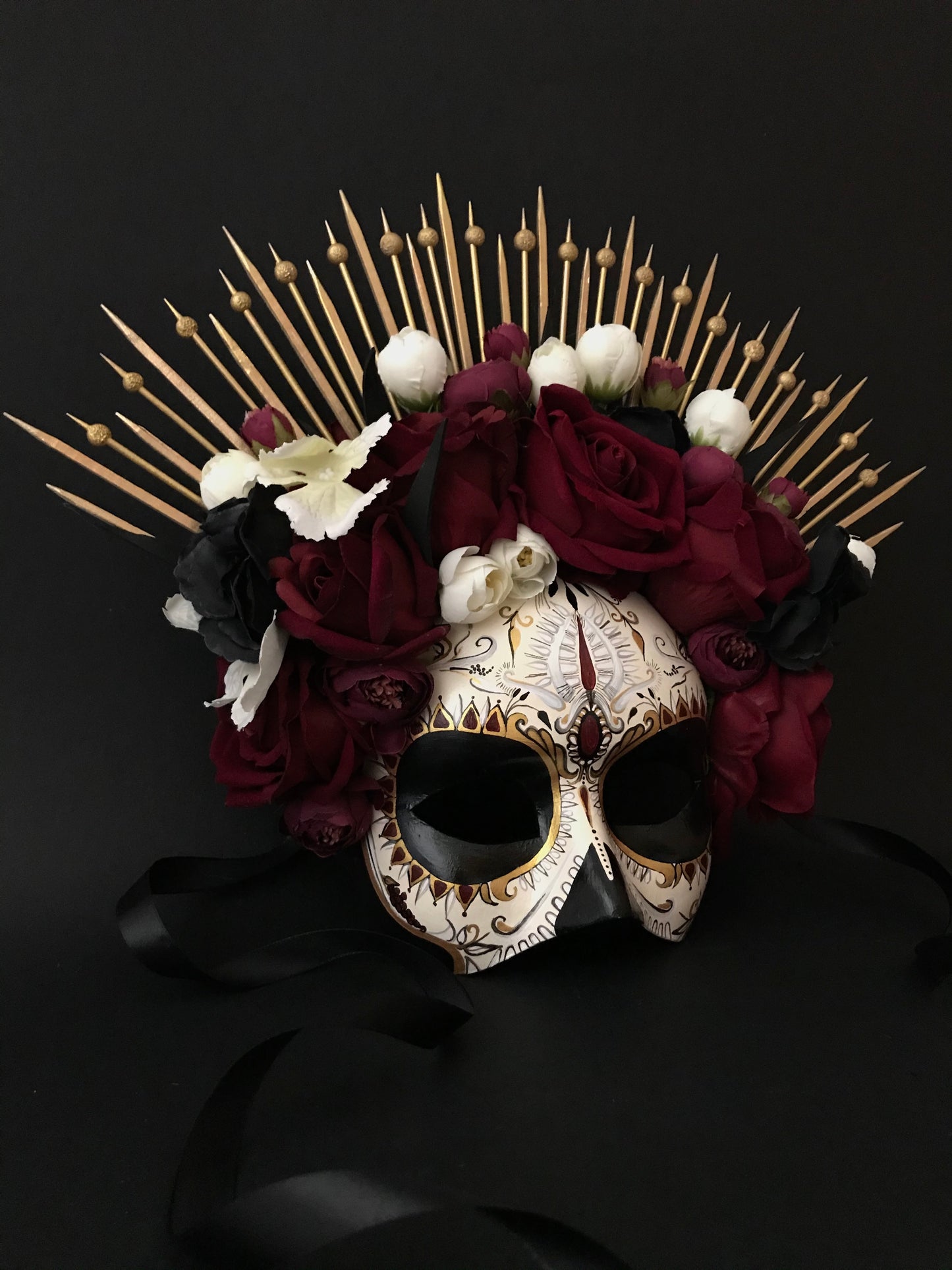 Half face Catrina mask with roses