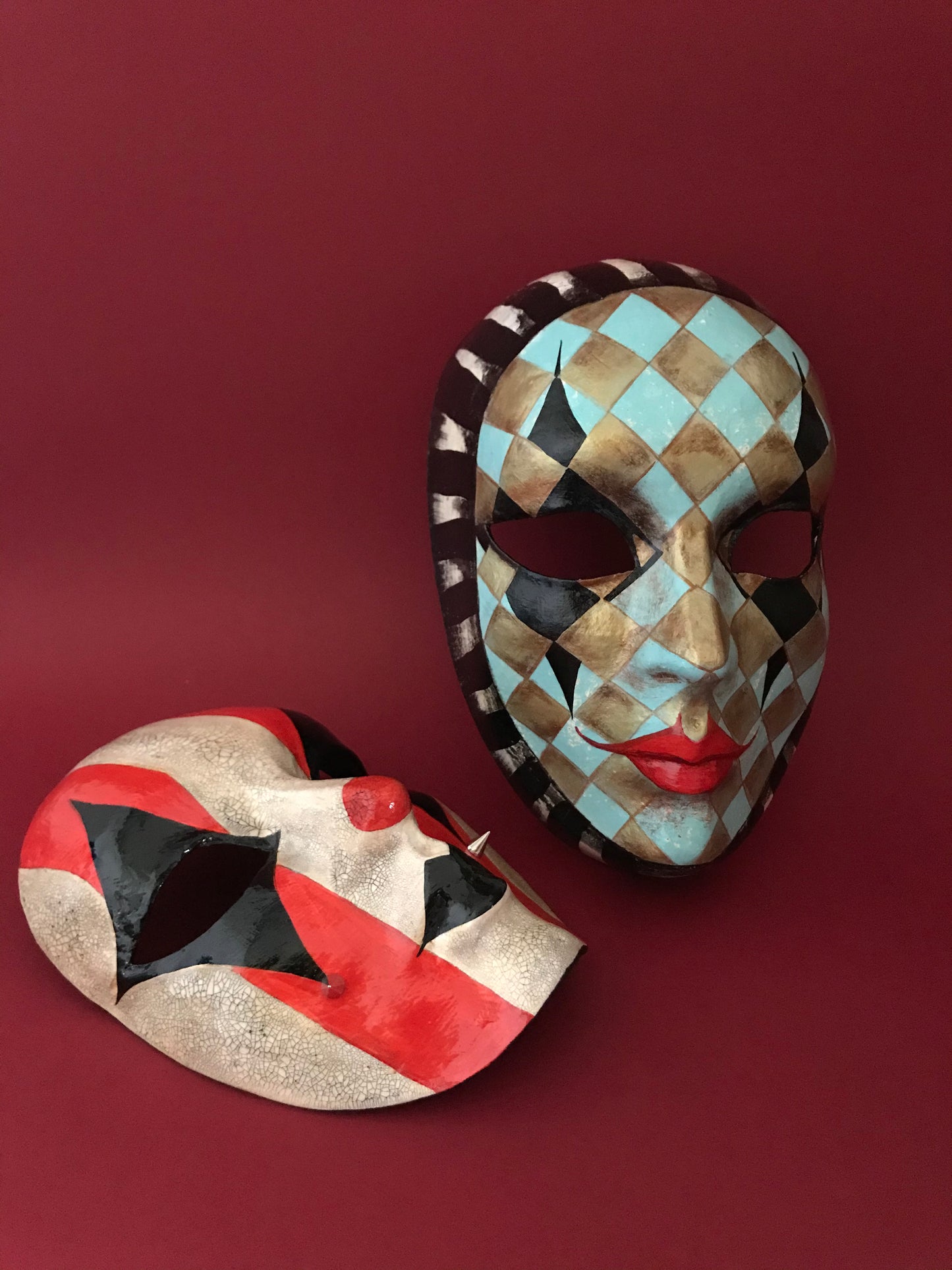 Double mask with feathers