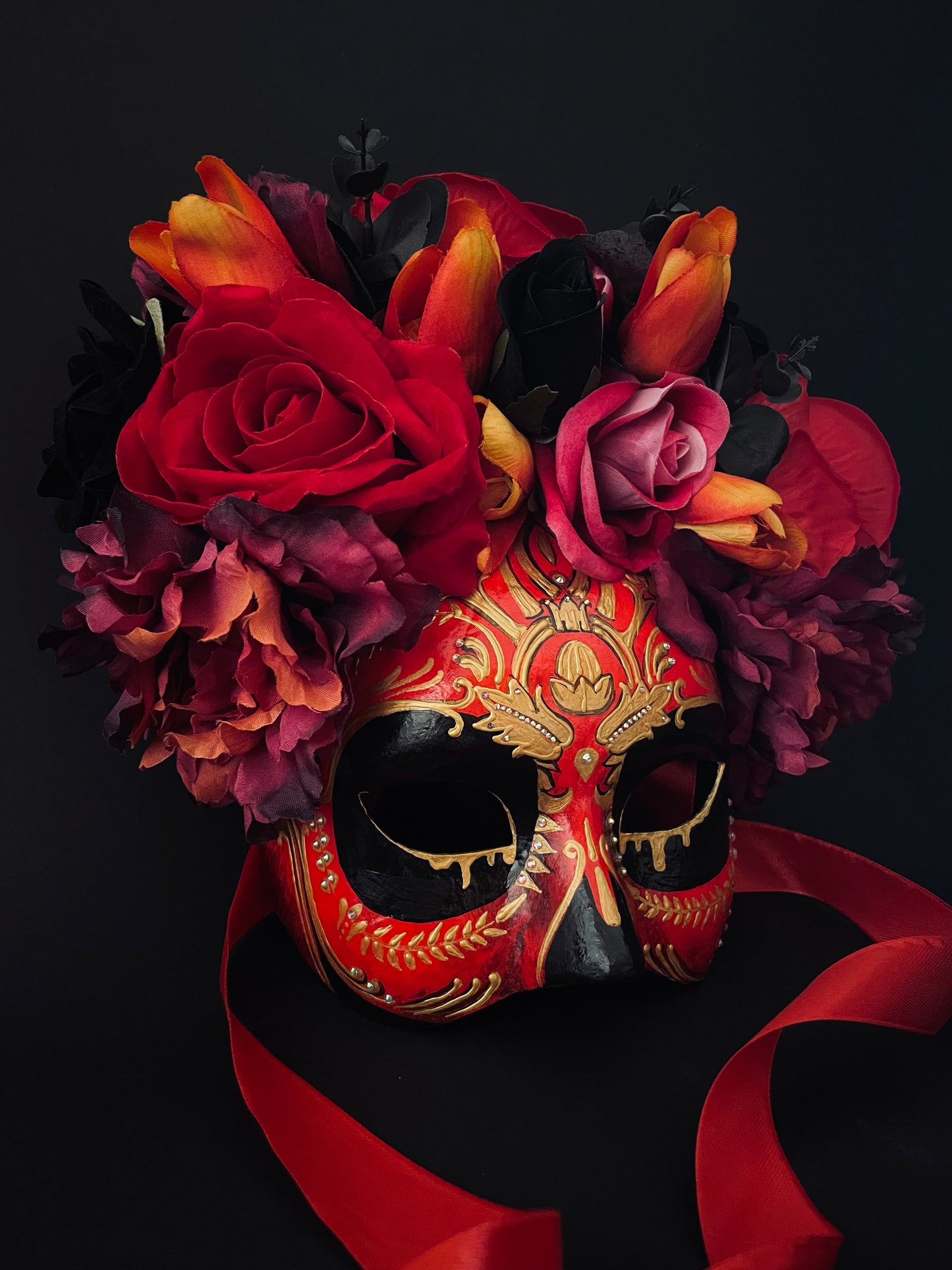 Red couple’s masks. Day of the dead couple