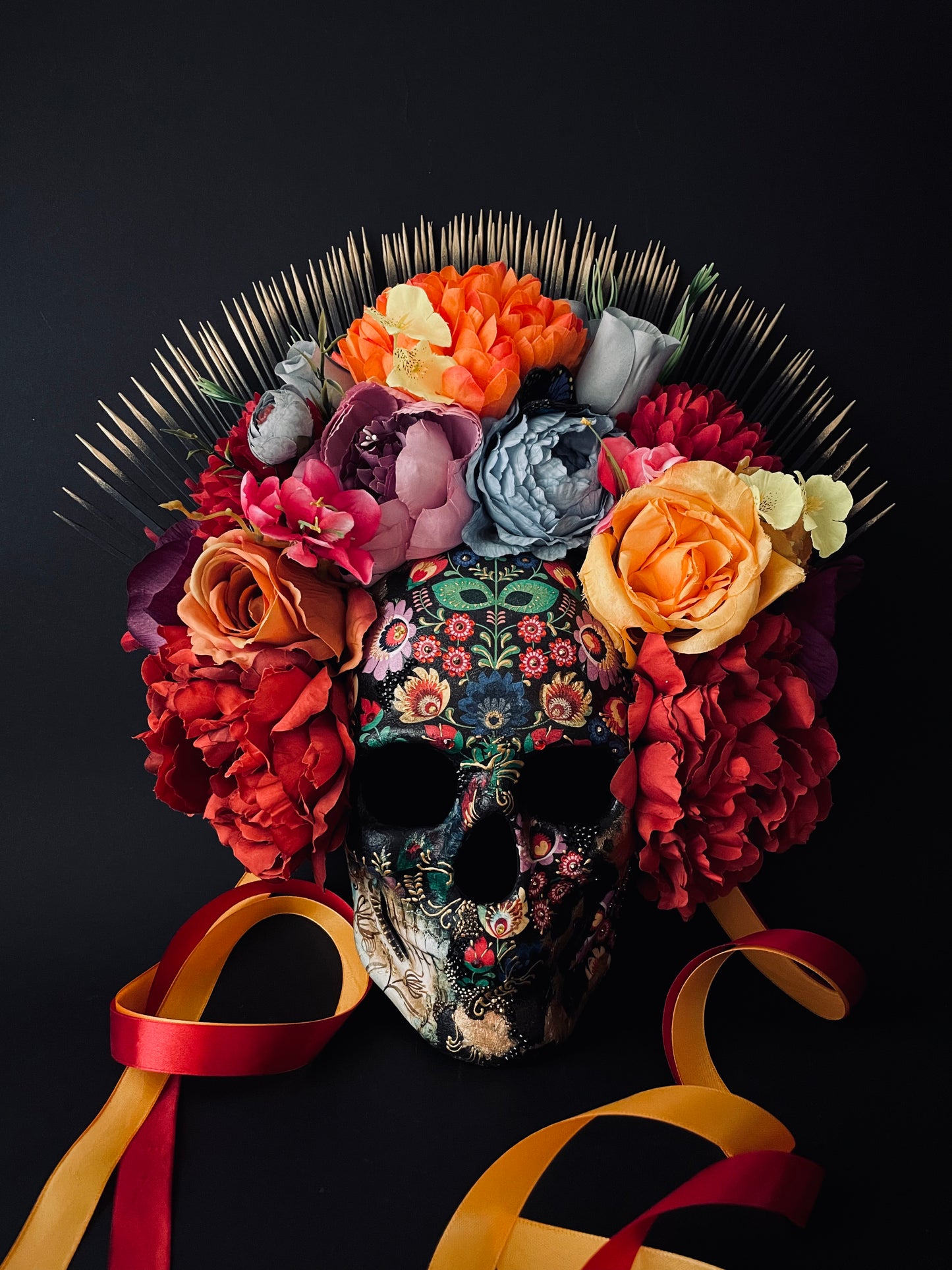 Santa Muerte mask. Skull mask with flowers