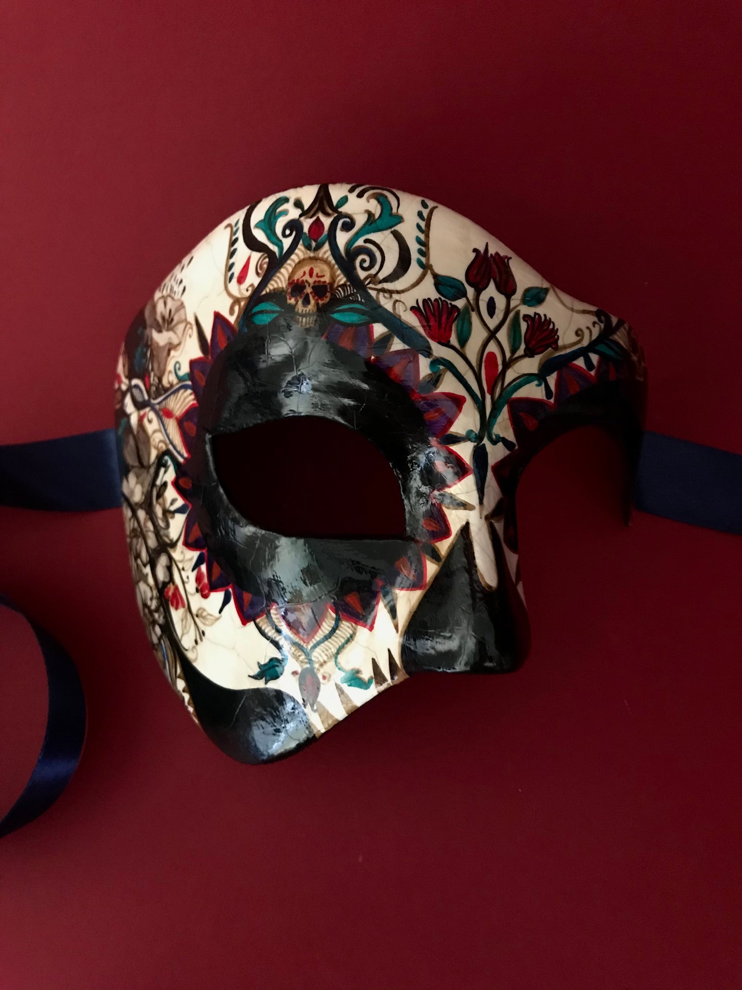 Day of the dead phantom mask