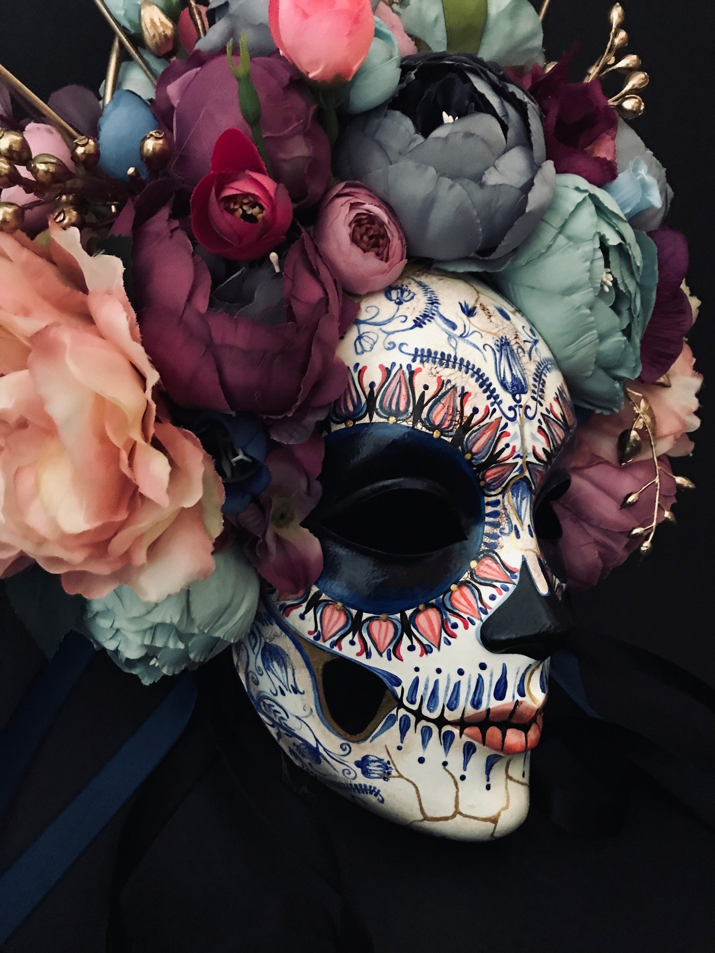 Catrina mask with peonies