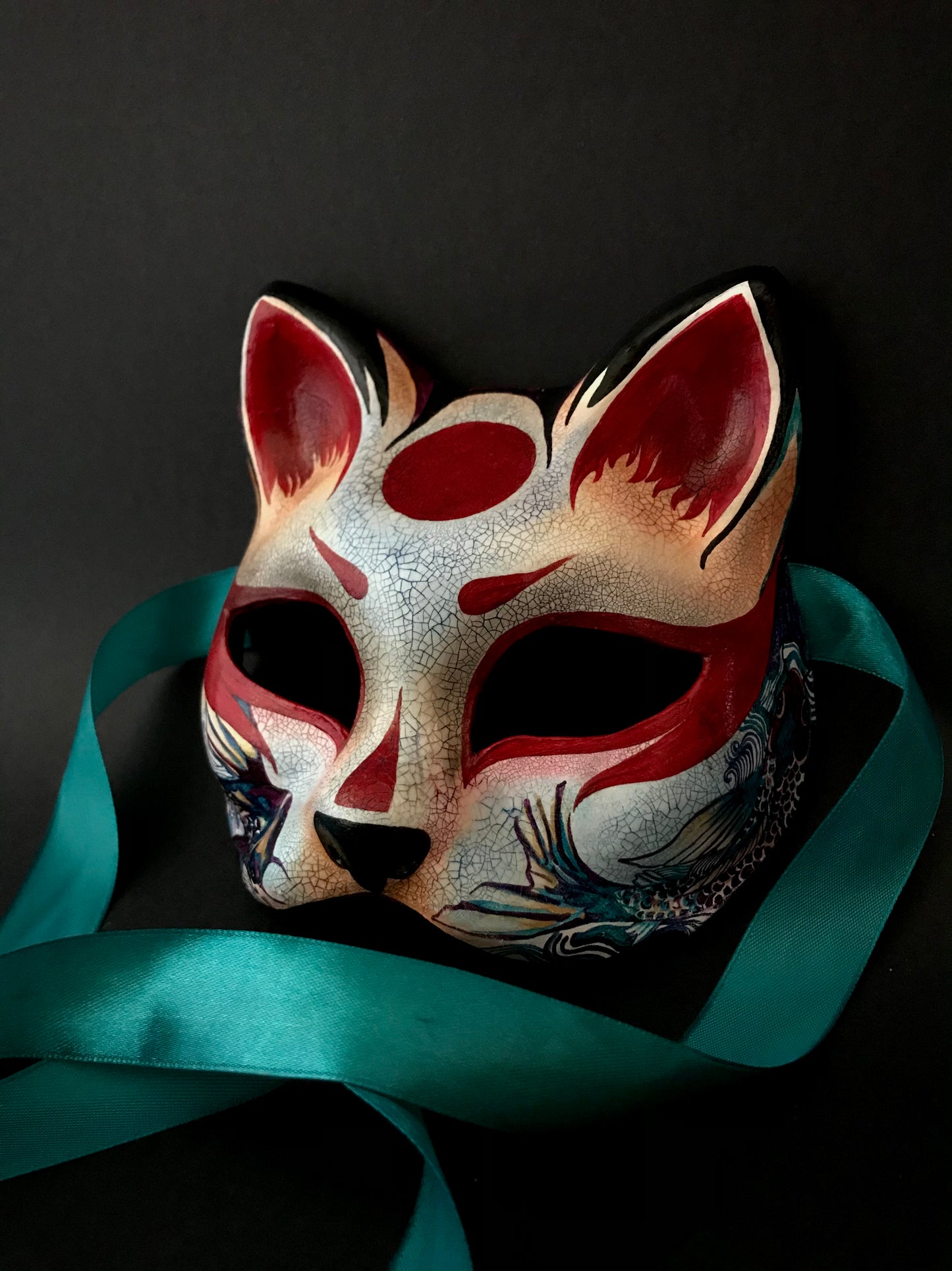 Kitsune mask with fish