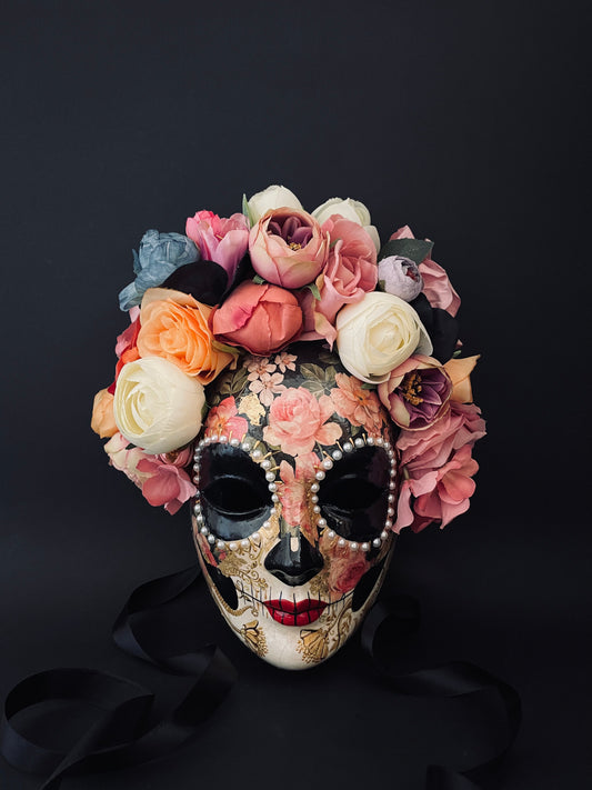 Catrina mask with pink roses