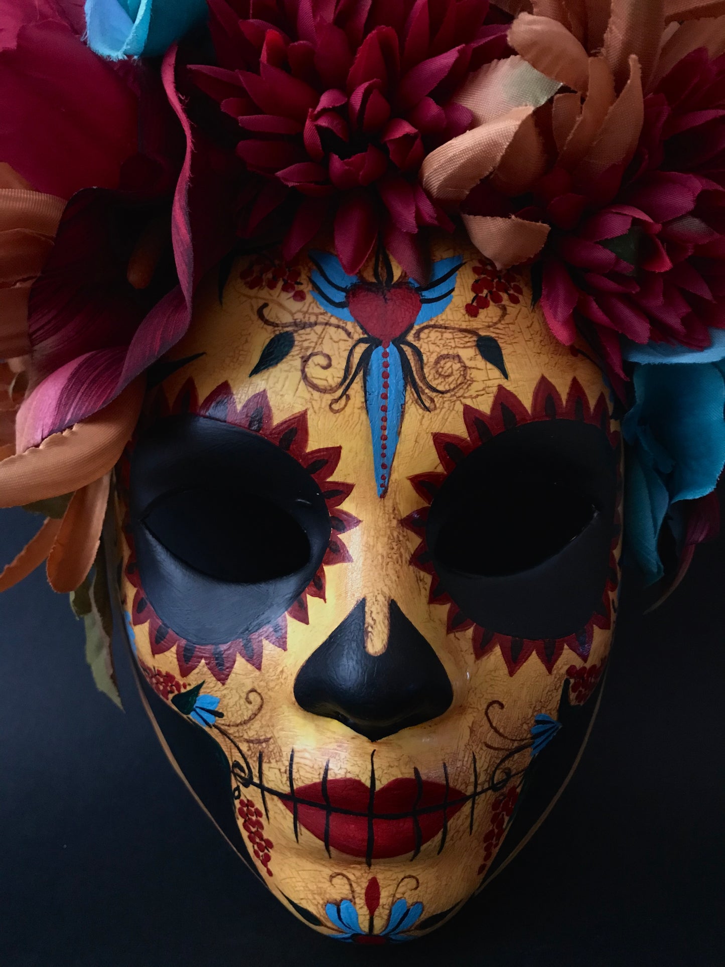 Catrina mask with flowers