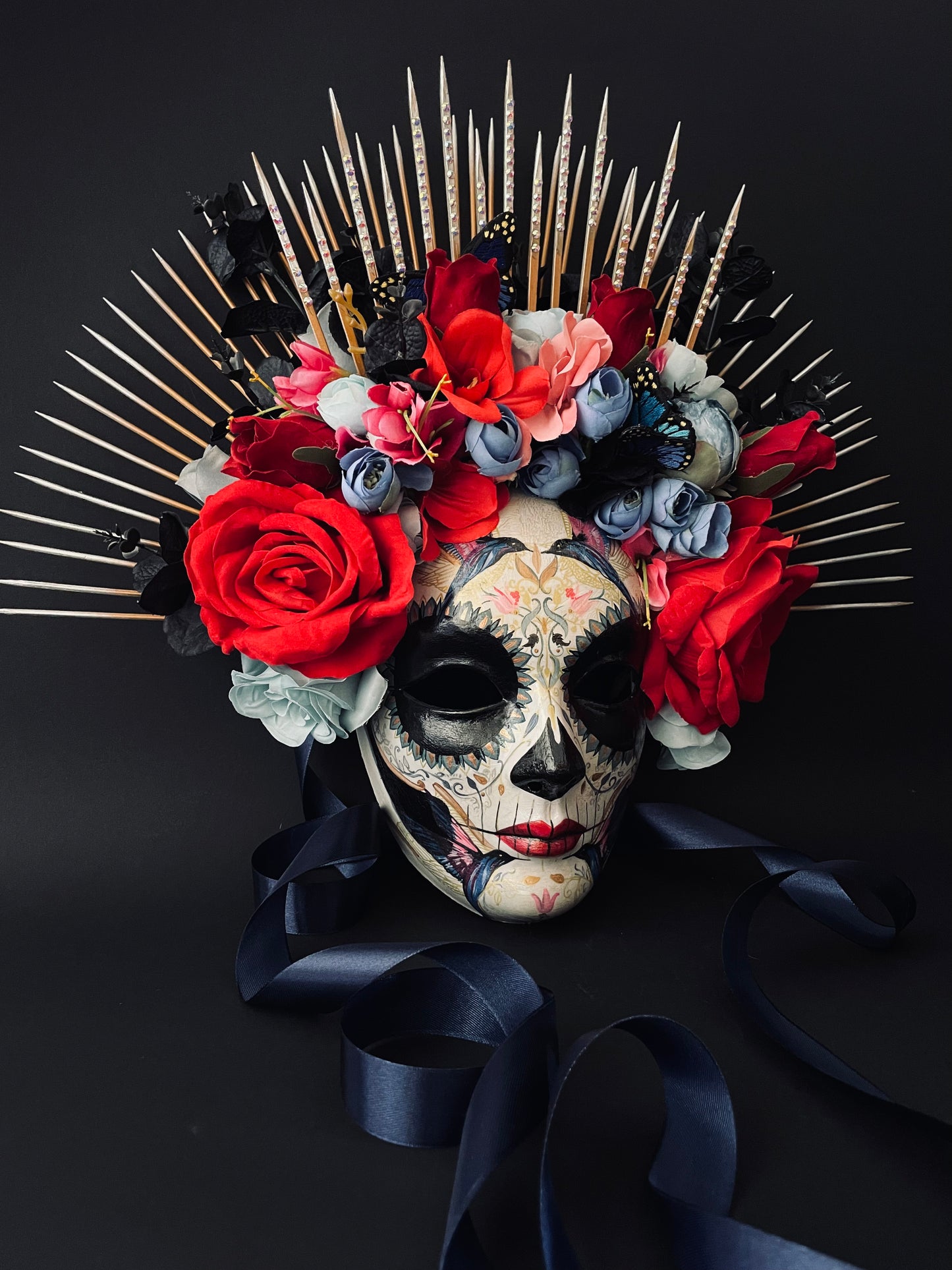 Catrina mask with hummingbirds