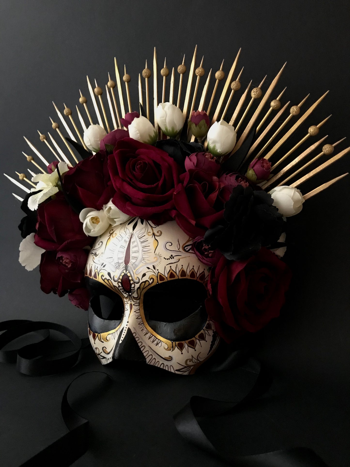 Half face Catrina mask with roses