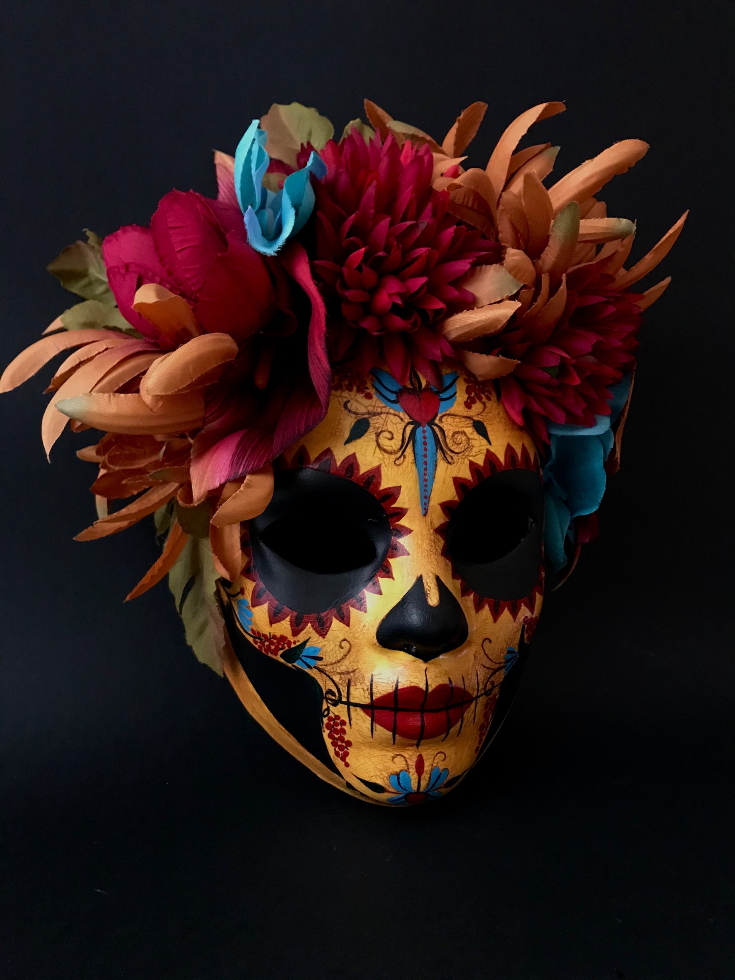 Catrina mask with flowers