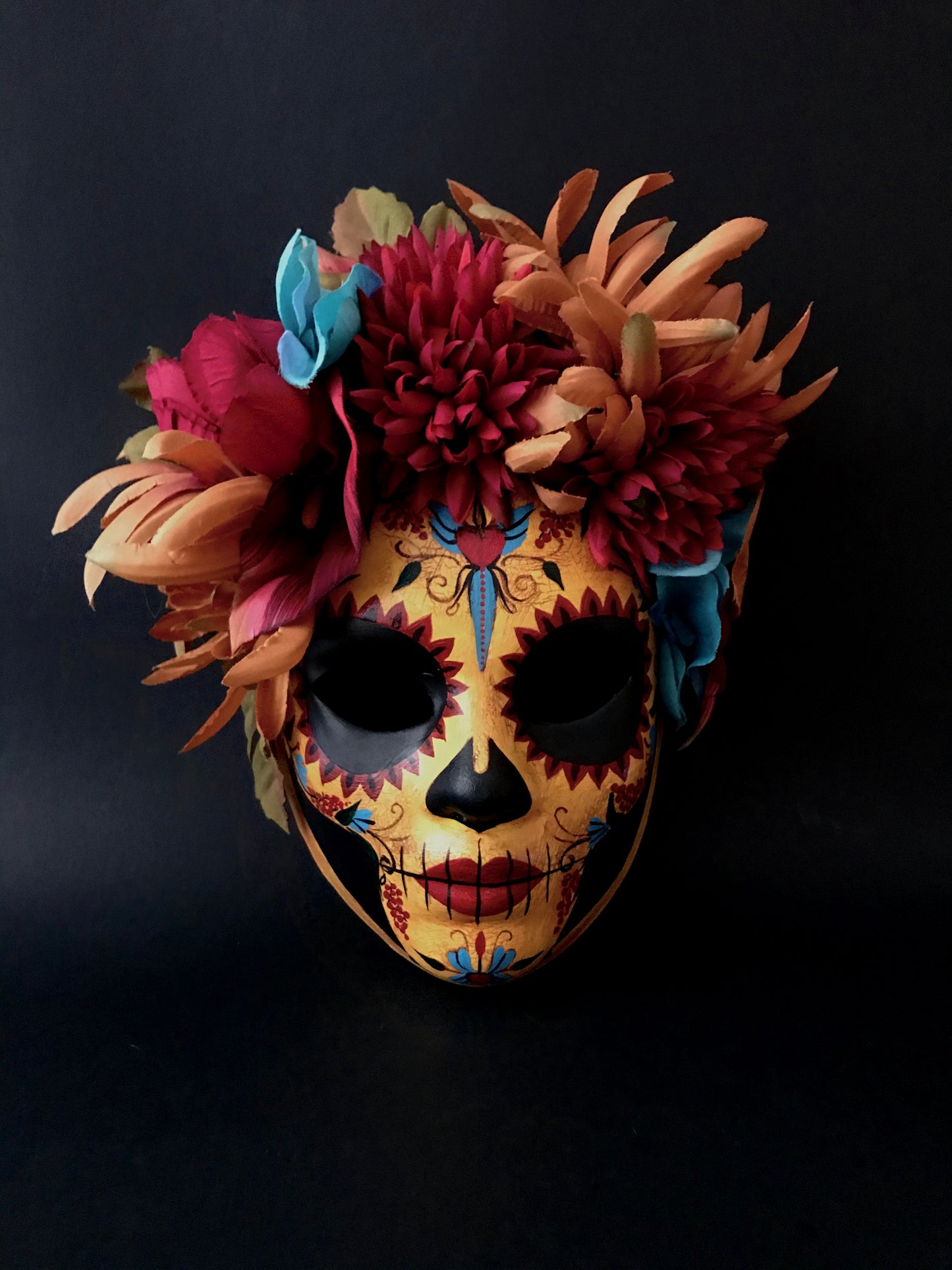 Catrina mask with flowers