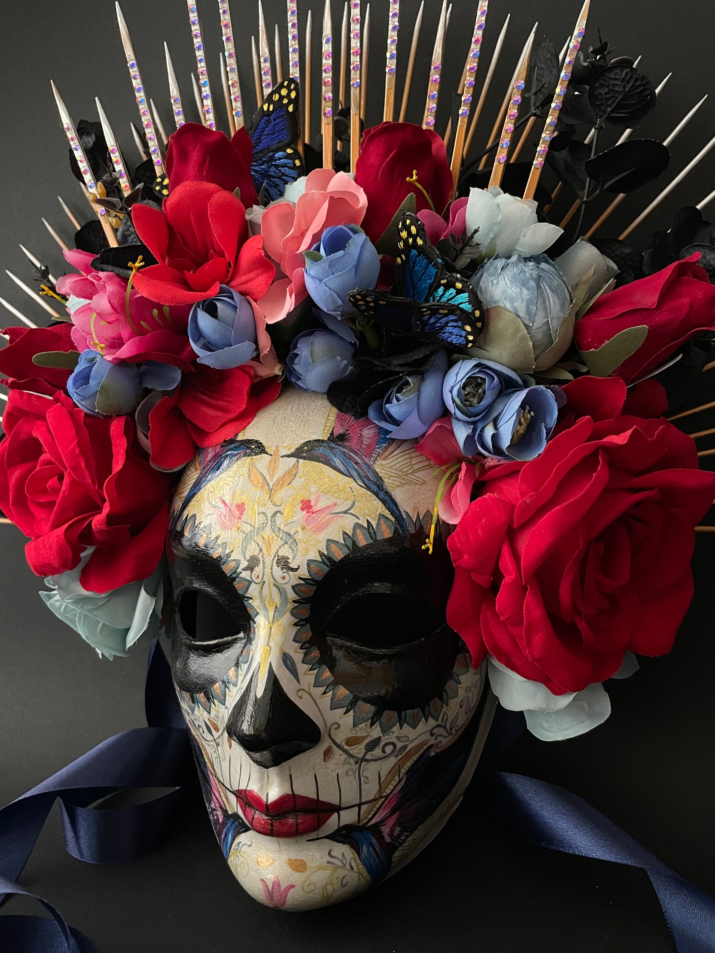 Catrina mask with hummingbirds